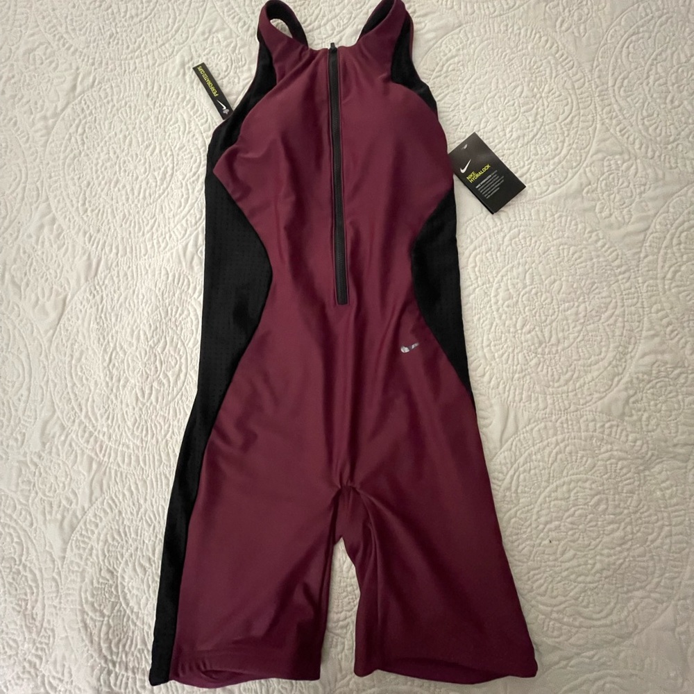 Nike Hydralock Swimsuit (BRAND NEW)
